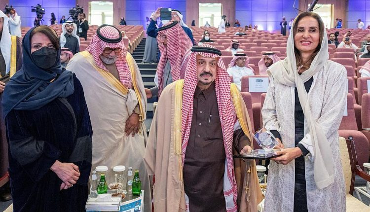 سمو أمير الرياض يفتتح مؤتمر الزهايمر الدولي الخامس ويشيد بجهود جمعية الزهايمر