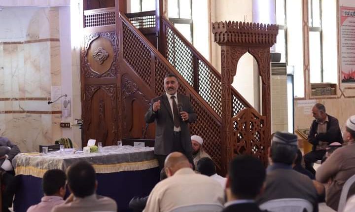 الشوابكة يلتقي بالأئمة والمؤذنين والخطباء في مسجد الحسين مادبا