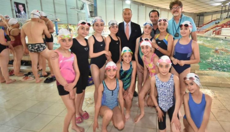 رئيس الاتحاد الدولي للألعاب المائية يجتمع مع رئيس الوزراء السوري لمناقشة تطوير اللعبة