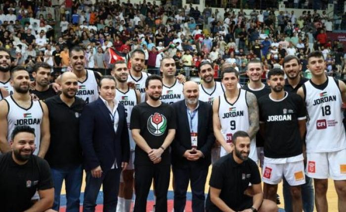 ولي العهد يهنئ منتخب السلة بفوزه بلقب بطولة كأس الملك عبدالله الثاني الدولية