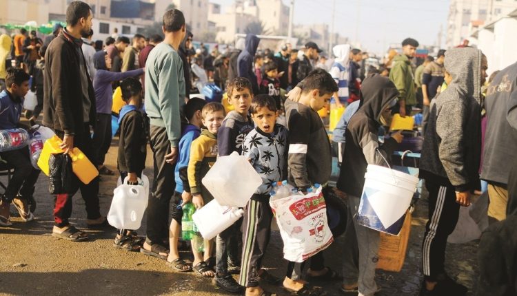 شهداء ومصابون باستهداف طابور انتظار للمساعدات في غزة