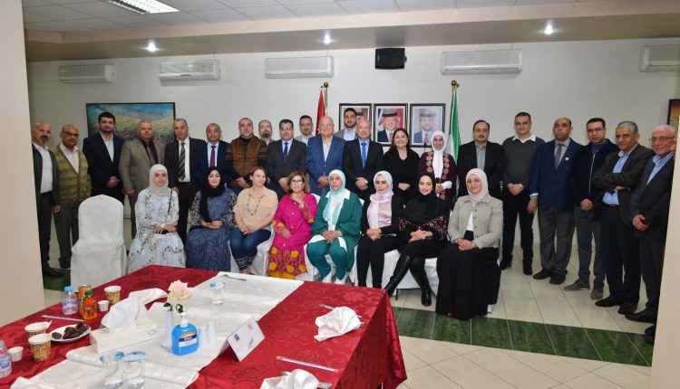 نادي جامعة البترا ينظم إفطارًا رمضانيًا لأعضاء النادي وأسرهم