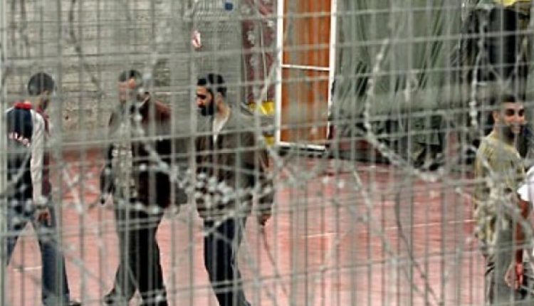 3,660 فلسطينيا رهن الاعتقال الإداري بسجون الاحتلال