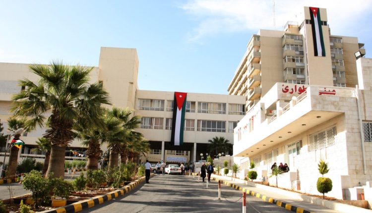 آلاف المدعوين لحضور الامتحان التنافسي في مستشفى الجامعة الأردنية..أسماء