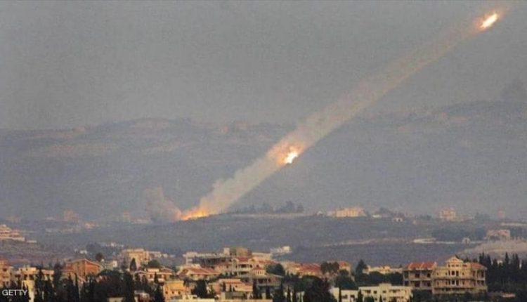 بـ”المسيرات الانقضاضية والقذائف الصاروخية”.. حزب الله يهاجم مواقع الجيش الإسرائيلي في شمال فلسطين