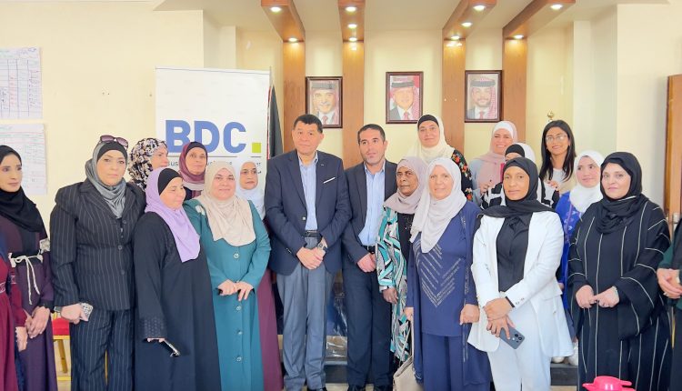 مركز تطوير الأعمال – BDC يختتم برنامج تدريب لتطوير مهارات ريادة الأعمال والإدارة المالية لجمعيات خيرية في الكرك