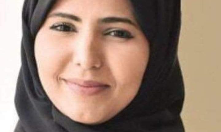 استاذة الأدب العربي في جامعة قطر الدكتورة حنان الفياض كتبت مشيدة بأصالة الاردنيين : كلهم نسخ مكررة من أعجوبة الطائي