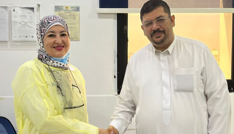 الدكتور أحمد الثقفي يشكر الدكتورة منال دويدار على إنقاذه من التهابات الأسنان المضاعفة