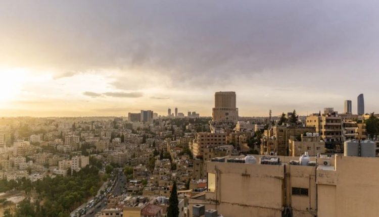 السبت يطرأ  انخفاض على درجات الحرارة، مع بقاء الأجواء معتدلة الحرارة في أغلب المناطق