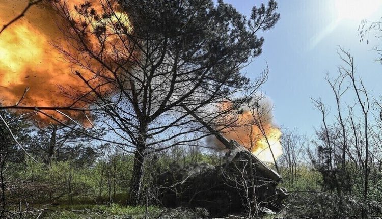 “بلومبرغ”: تزايد احتمالية الصدام المباشر بين روسيا وحلف الناتو في أوكرانيا