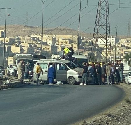 الاردن حادث سير مروع على طريق الزرقاء