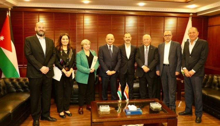 تجارة عمان تبحث تعزيز العلاقات الاقتصادية بين الأردن واسبانيا