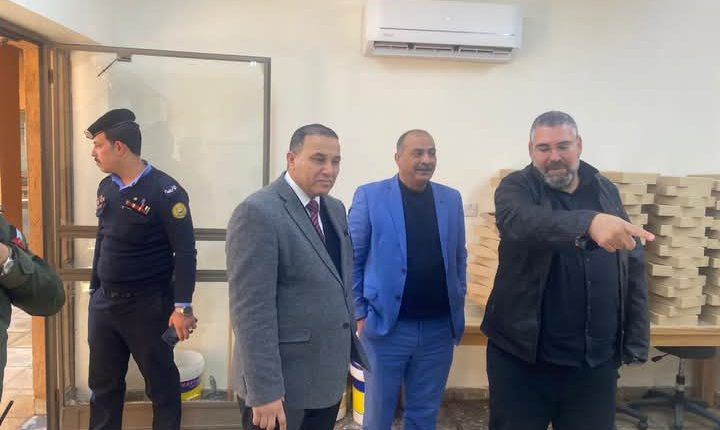 محافظ الزرقاء يزور نُزل الأزرق السياحي لتعزيز القطاع السياحي