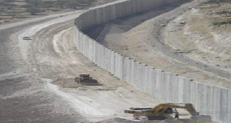 الأحتلال  سنبدأ قريبا ببناء جدار على طول الحدود الأردنية