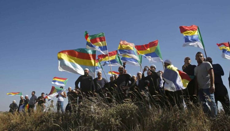 وزير الدفاع الإسرائيلي: الحكومة ستسمح للعمال الدروز من سوريا بالعمل في الجولان المحتل