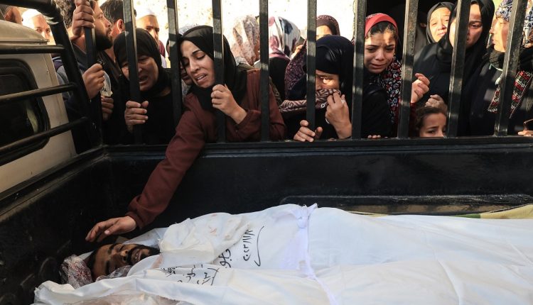 10 شهداء في قصف للاحتلال على خان يونس جنوبي قطاع غزة