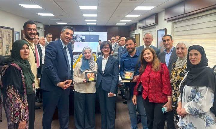 السياحة : تكرم أدلاء سياحيين من ذوي الإعاقة البصرية و السمعية خلال انعقاد أولى جلسات المجلس الوطني للسياحة