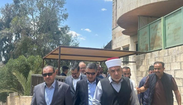 وزير الأوقاف يعزي بوفاة 4 أشقاء في حريق سكن مسجد في عمان