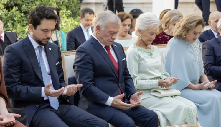 الملك وولي العهد يحضران عقد قران الأميرة عائشة بنت فيصل