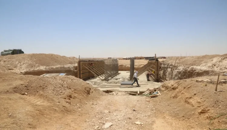 وزير الأشغال يتابع العمل في الطريق المؤدي إلى الاستاد الدولي الجديد لكرة القدم