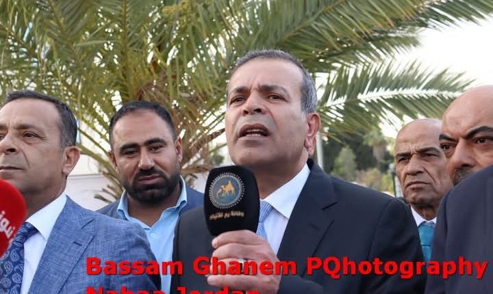 المحامي النسور “يشعل” سباق انتخابات المحامين ويفتتح مقره وسط حشد كبير