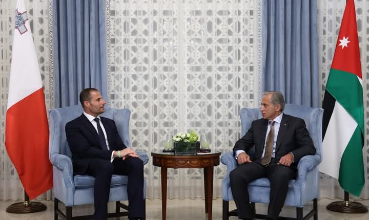 حسان يستقبل رئيس وزراء جمهورية مالطا روبرت أبيلا