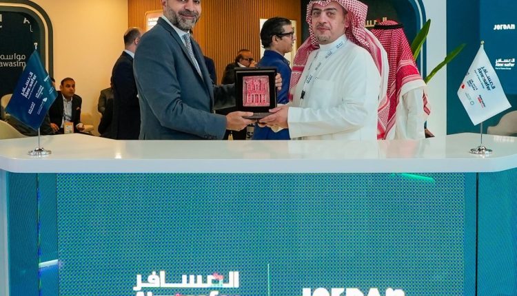 اتفاقية تسويق مشتركة بين “هيئة تنشيط السياحة” وشركة “المسافر” السعودية