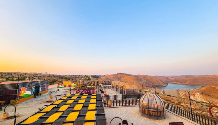 بالصور…موقع سياحي رائع واطلاله هادئه وجميله جنوب محافظة مادبا