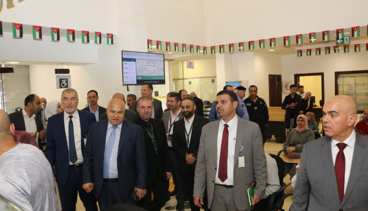 وزير العمل: ضرورة تعزيز كوادر مؤسسة الضمان وتطوير الخدمات الإلكترونية لتحسين جودة الخدمات المقدمة للمواطنين