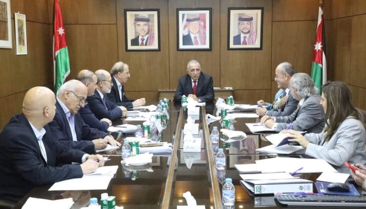 الرواشدة يجتمع بمجلس إدارة صندوق دعم الحركة الثقافية والفنية