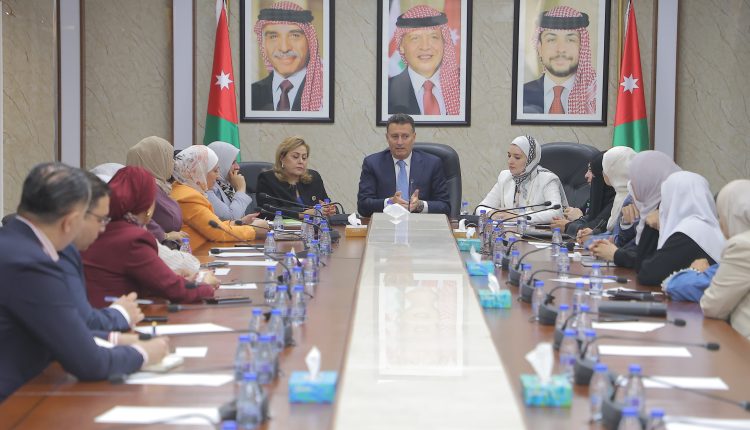 رئيسة ملتقى البرلمانيات الأردنيات: المرأة الأردنية برهنت مقدرة وأثراً في مختلف المواقع  