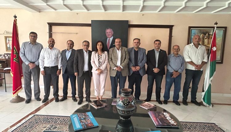 وفد من وزارة المياه والري يطلع عالتجربة المغربية في مجالات تحلية المياه