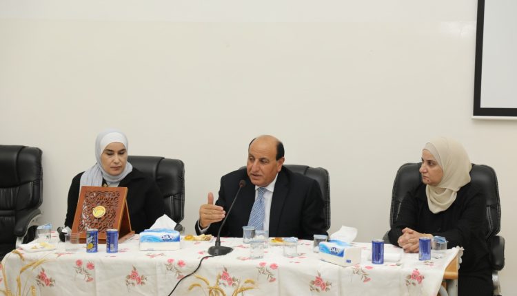 الرواشدة يفتتح ورشة عمل لمزارعي الحبوب في الكرك