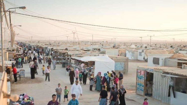 رجل اعمال سوري يتكفل بعودة لاجئين من الاردن