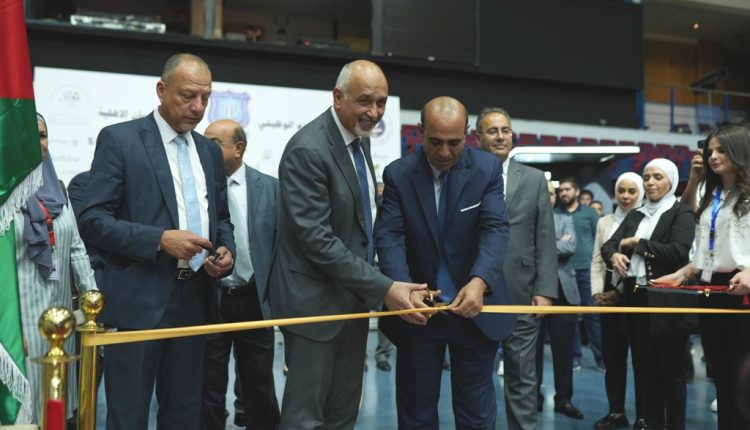 اليوم الوظيفي 2025 في عمان الأهلية