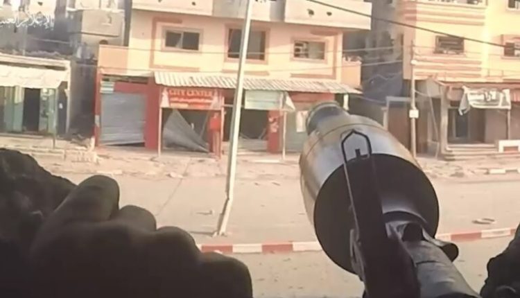 القسام تفجر منزلا بجنود الاحتلال في خان يونس