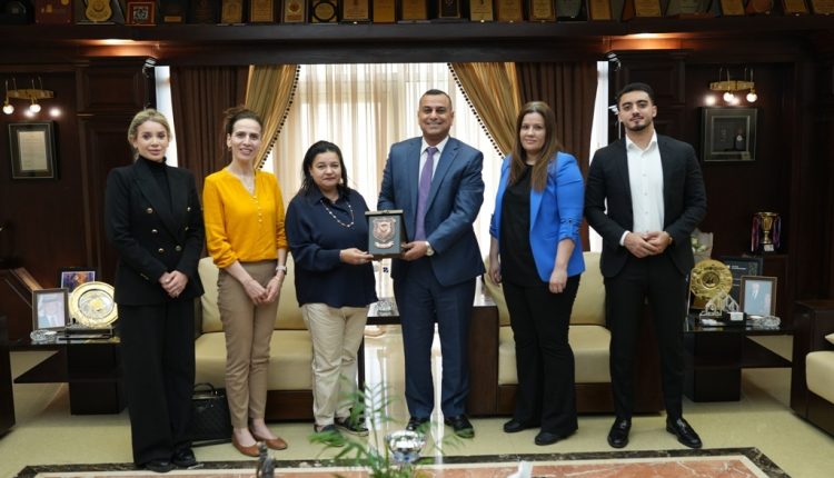 وفد من الهيئة الألمانية للتبادل الأكاديمي (DAAD) يزور عمان الأهلية لبحث آفاق التعاون الأكاديمي
