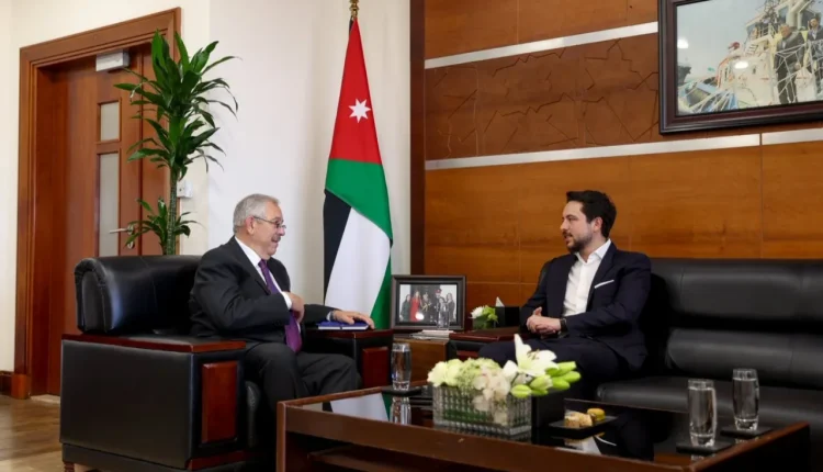 ولي العهد يؤكد أهمية تعزيز الاستثمار والتنمية السياحية في العقبة