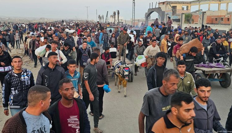 استشهاد 13 فلسطيني و200 إصابة برصاص الاحتلال قرب مركز المساعدات بغزة