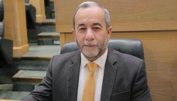 النائب مشوقة: من منح ترخيص بئر سياحي رغم رفض رئيس الوزراء؟