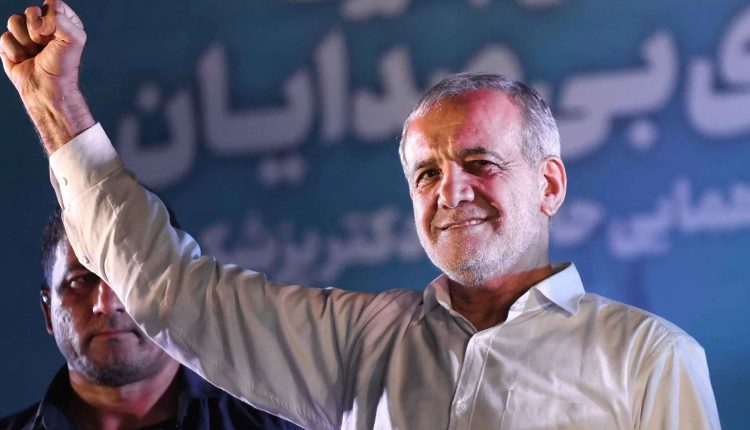 الرئيس الإيراني: سنصمد حتى النهاية وسنجعل العدو يندم،