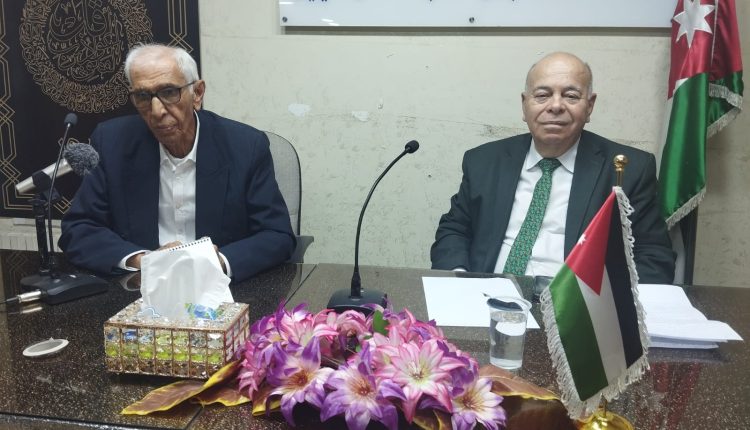 محاضرة للحداد حول الوعي السياسي الجمعي والتاريخ في اتحاد الكتاب