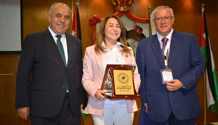 تكريم عمان الاهلية بحفل الأولمبياد العالمي لجمعية المواهب العلمية الثقافية