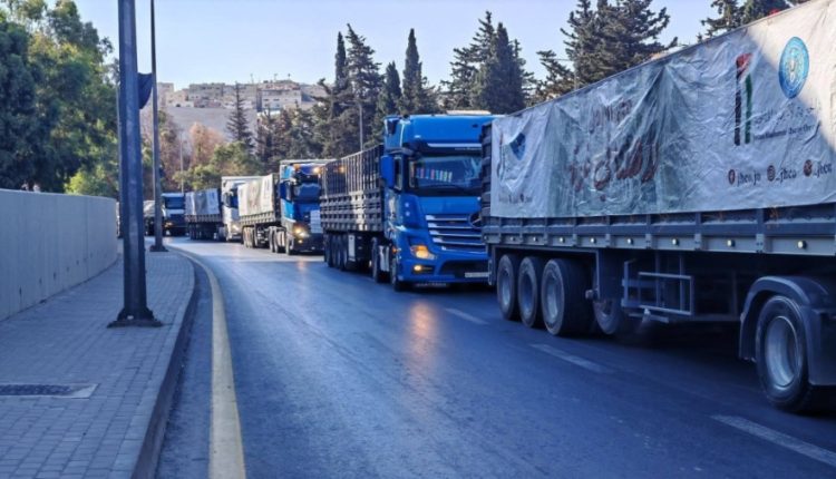 عبور قافلة المساعدات التي تم تسييرها من الأردن إلى غزة اليوم