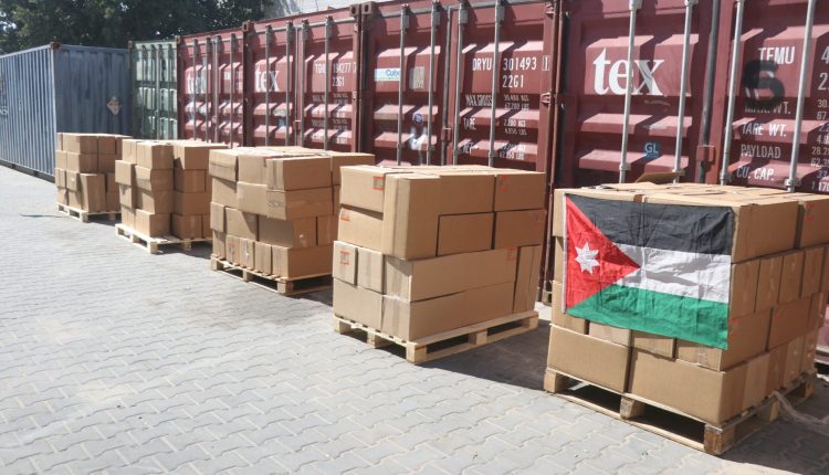 الأردن يدخل الأربعاء مساعدات طبية وغذائية للمستشفى الميداني الأردني في غزة