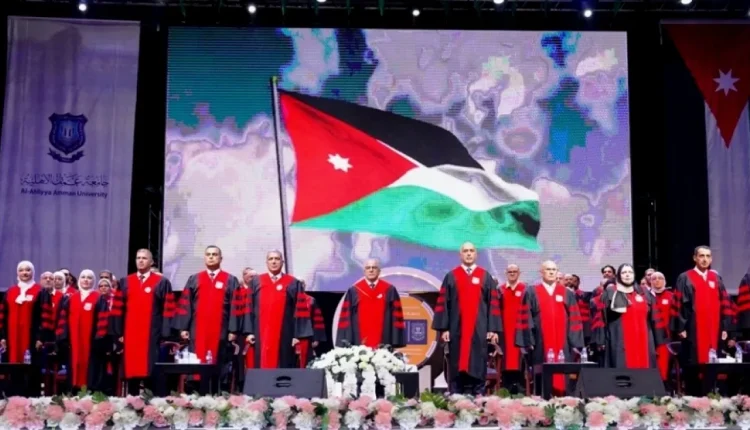 بالصور .. أ.د.حمدان يرعى احتفال عمان الاهلية لليوم الثاني بتخريج طلبة الفصل الثاني من الفوج 32
