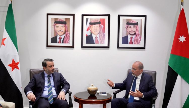 وزير الخارجية يجري مباحثات موسّعة مع نظيره السوري