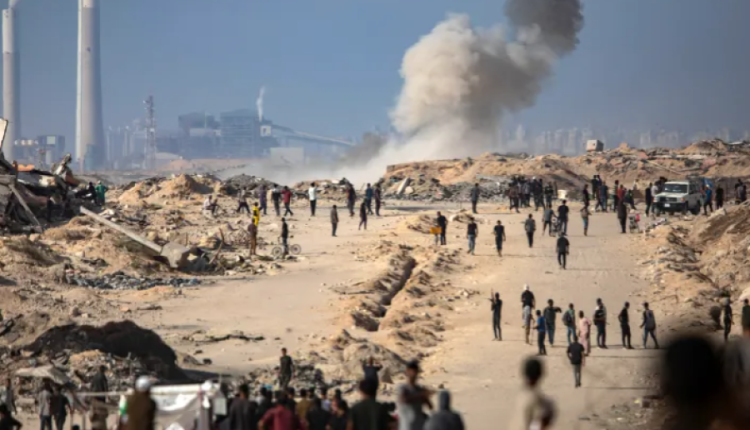 الاحتلال الإسرائيلي يرتكب مجزرة جديدة قرب مركز مساعدات في غزة