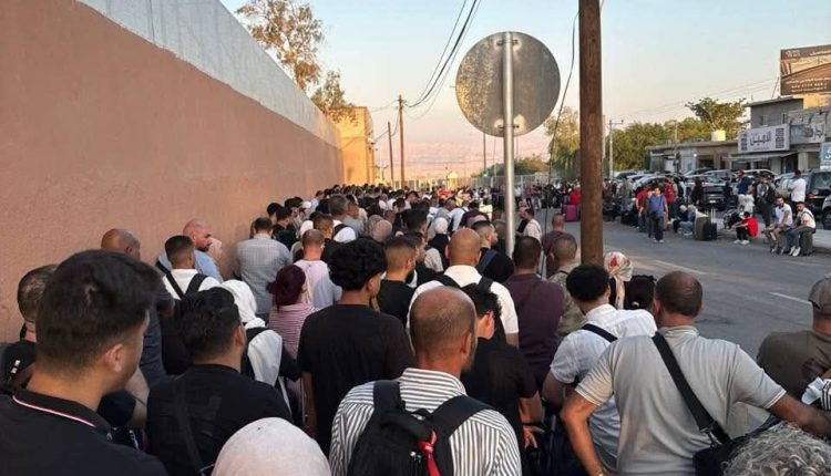وزير الداخلية يوجه لمعالجة أزمات الازدحام على جسر الملك حسين
