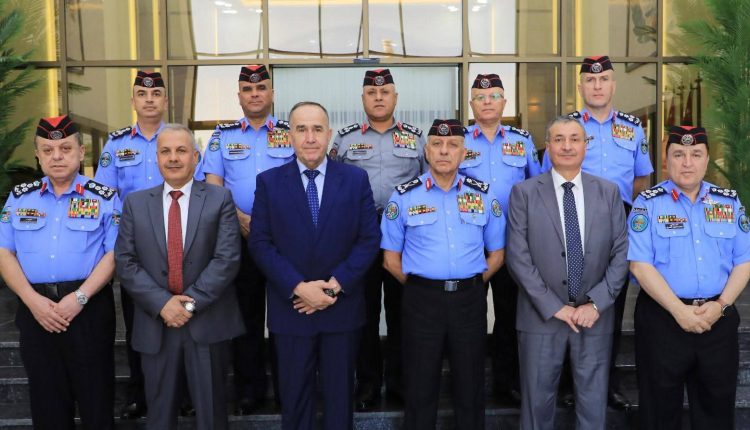 مدير الأمن العام يكرّم ألوية متقاعدين